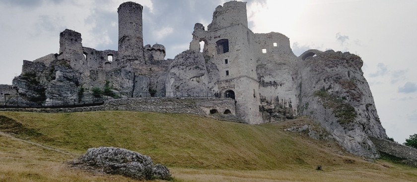 Ogrodzieniec Castle