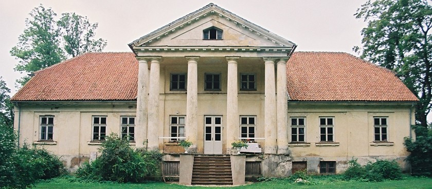 Padure Manor