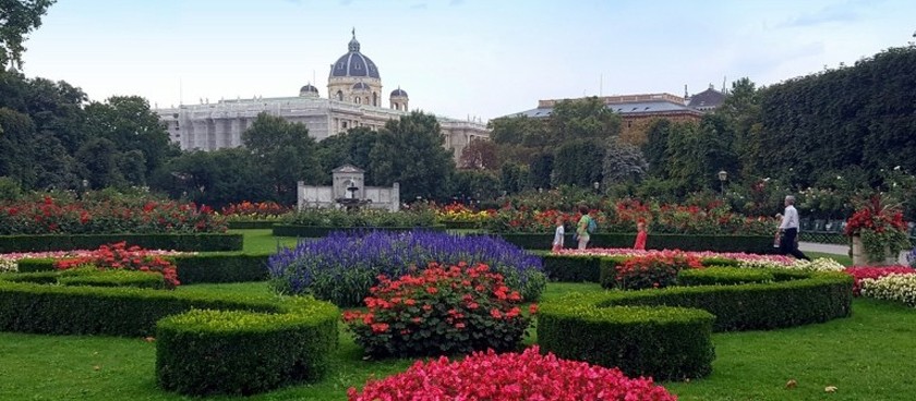 People’s Garden Park of Vienna (Volksgarten)