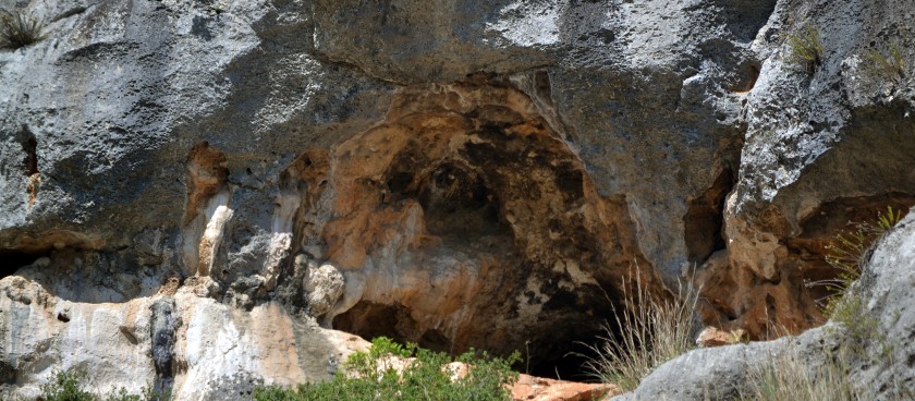 Cova Lluminosa and Els Martells Circuit Mountain Trail