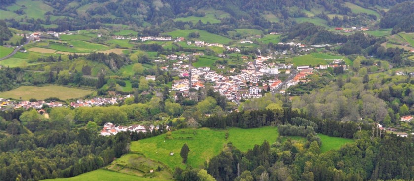 Furnas. Lake and thermal springs